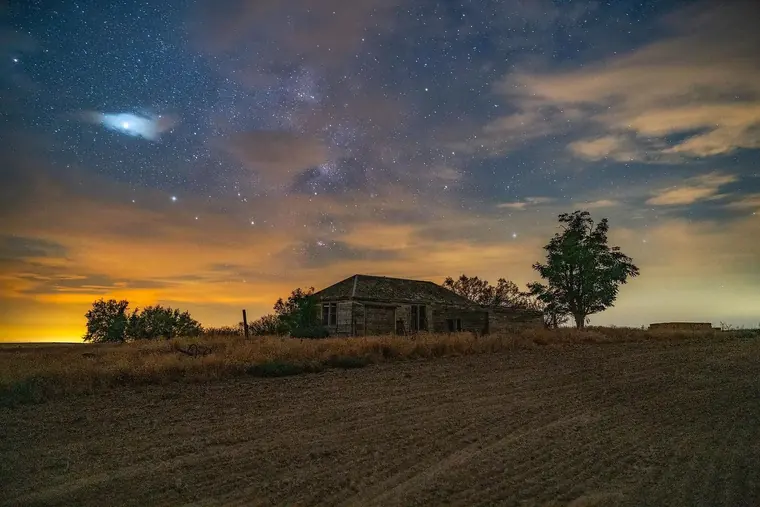 Abandoned places photography in Oregon and the Pacific Northwest by SmittyPNW.art - gallery image 12