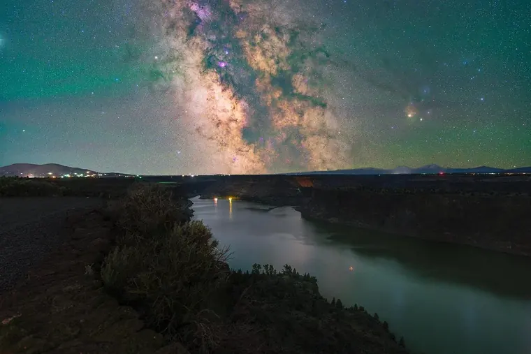 Oregon Milky Way and Pacific Northwest nightscape photography by SmittyPNW.art - gallery image 5